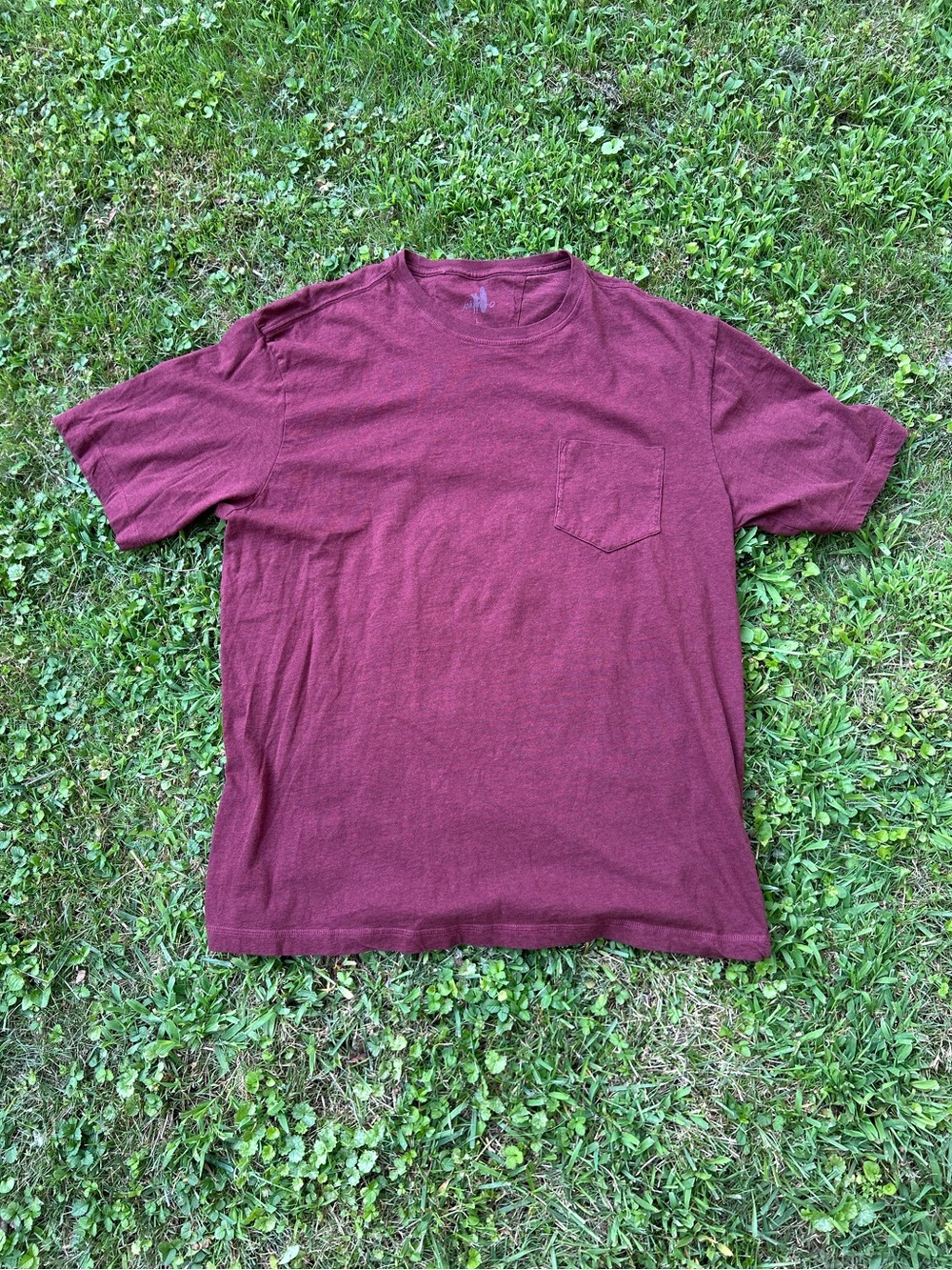 Maroon Johnnie-O crewneck pocket t-shirt
